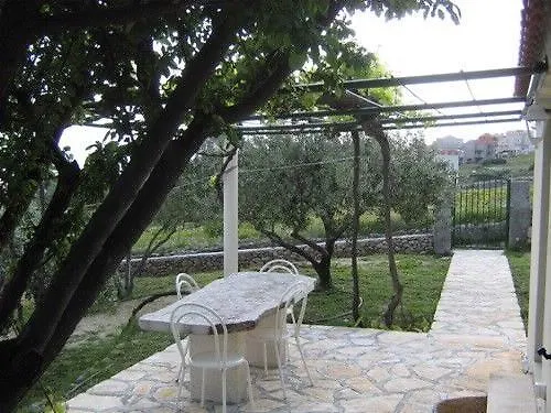 Vikendica House Petric